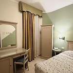 Otel Bristol 3*