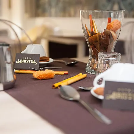 Bristol トリエステ