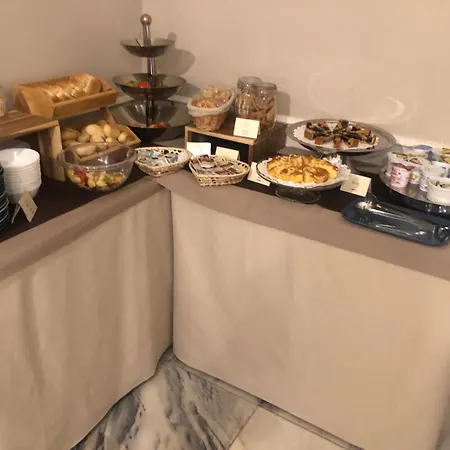 Bristol ホテル 3*