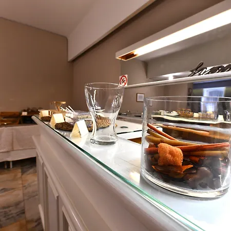 Bristol 3* トリエステ