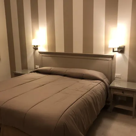 Отель Bristol 3*